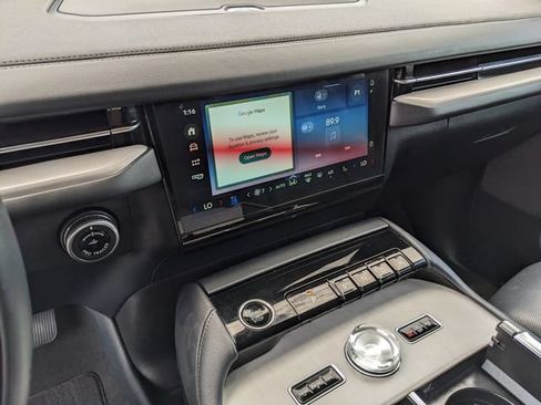Used 2025 Lincoln Navigator Reserve AWD/4WD image 26