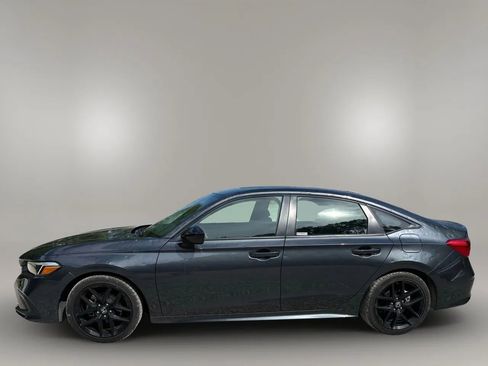 Used 2024 Honda Civic Sport image 2