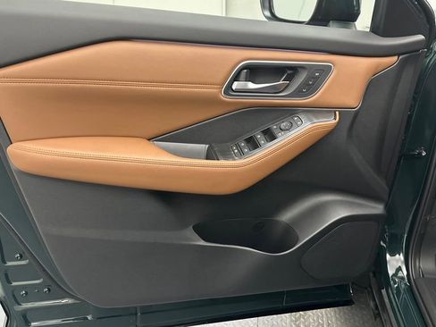 New 2026 Nissan Rogue Platinum w/ Platinum Premium Package image 16