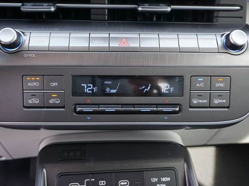 New 2026 Hyundai Kona SEL Premium FWD image 17