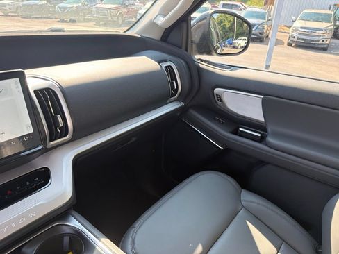 New 2027 Ford Expedition Max Active RWD image 23