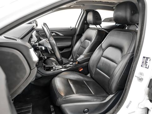 Used 2017 INFINITI QX30 Premium w/ Navigation Package AWD/4WD image 28