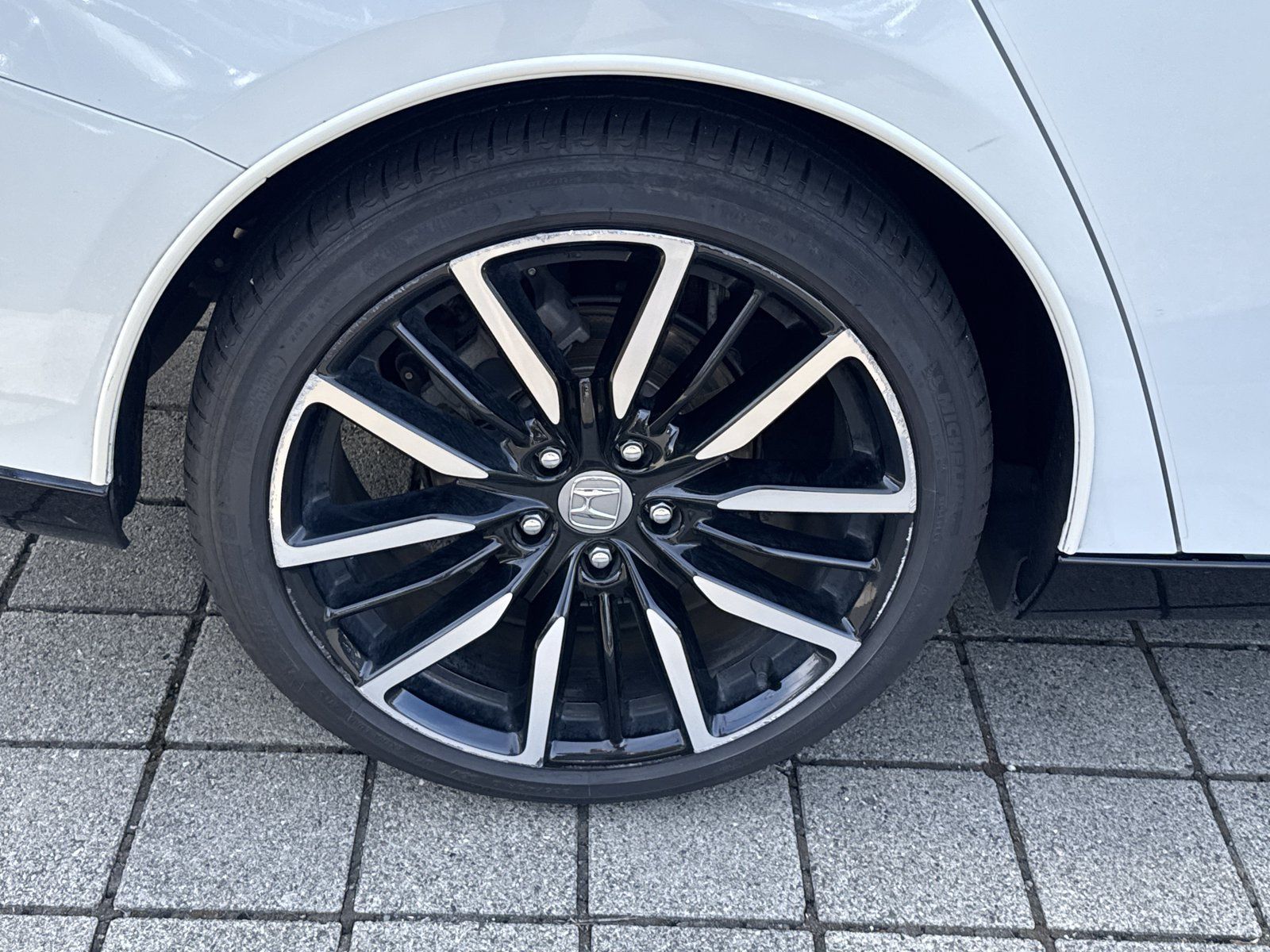 Used 2024 Honda Accord Touring image 11