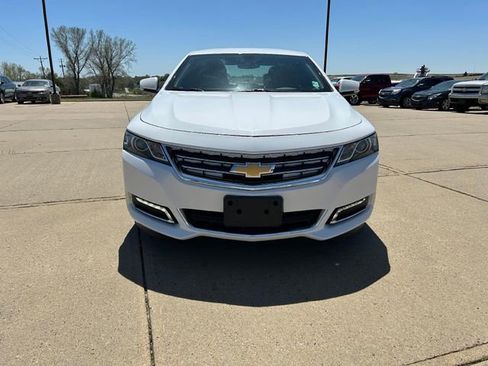 Used 2019 Chevrolet Impala LT image 7