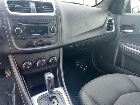 Used 2013 Dodge Avenger SE image 14
