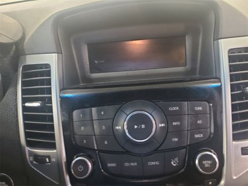 Used 2012 Chevrolet Cruze LTZ image 18