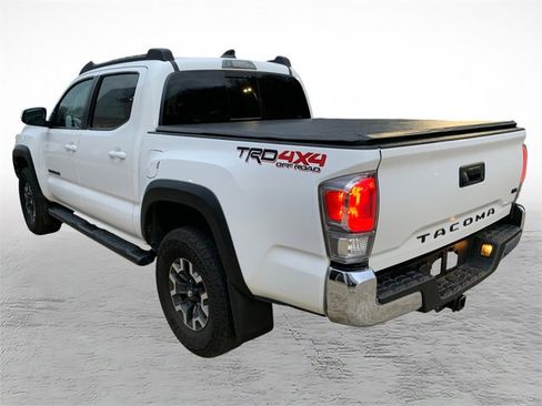 Used 2023 Toyota Tacoma TRD Off-Road AWD/4WD image 4