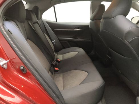 Used 2021 Toyota Camry LE image 19