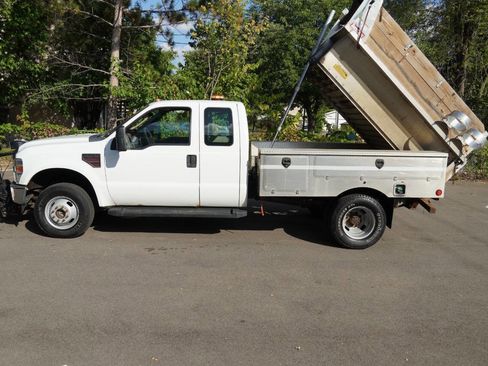 Used 2010 Ford F350 XL image 16