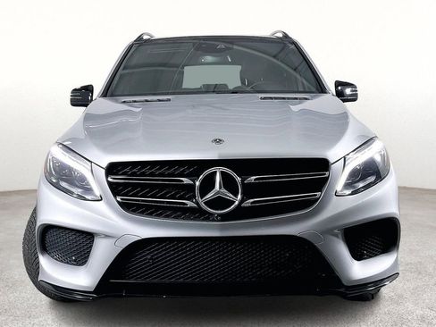 Used 2019 Mercedes-Benz GLE 400 4MATIC image 5