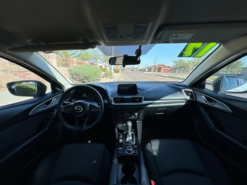 Used 2017 MAZDA MAZDA3 Sport image 13