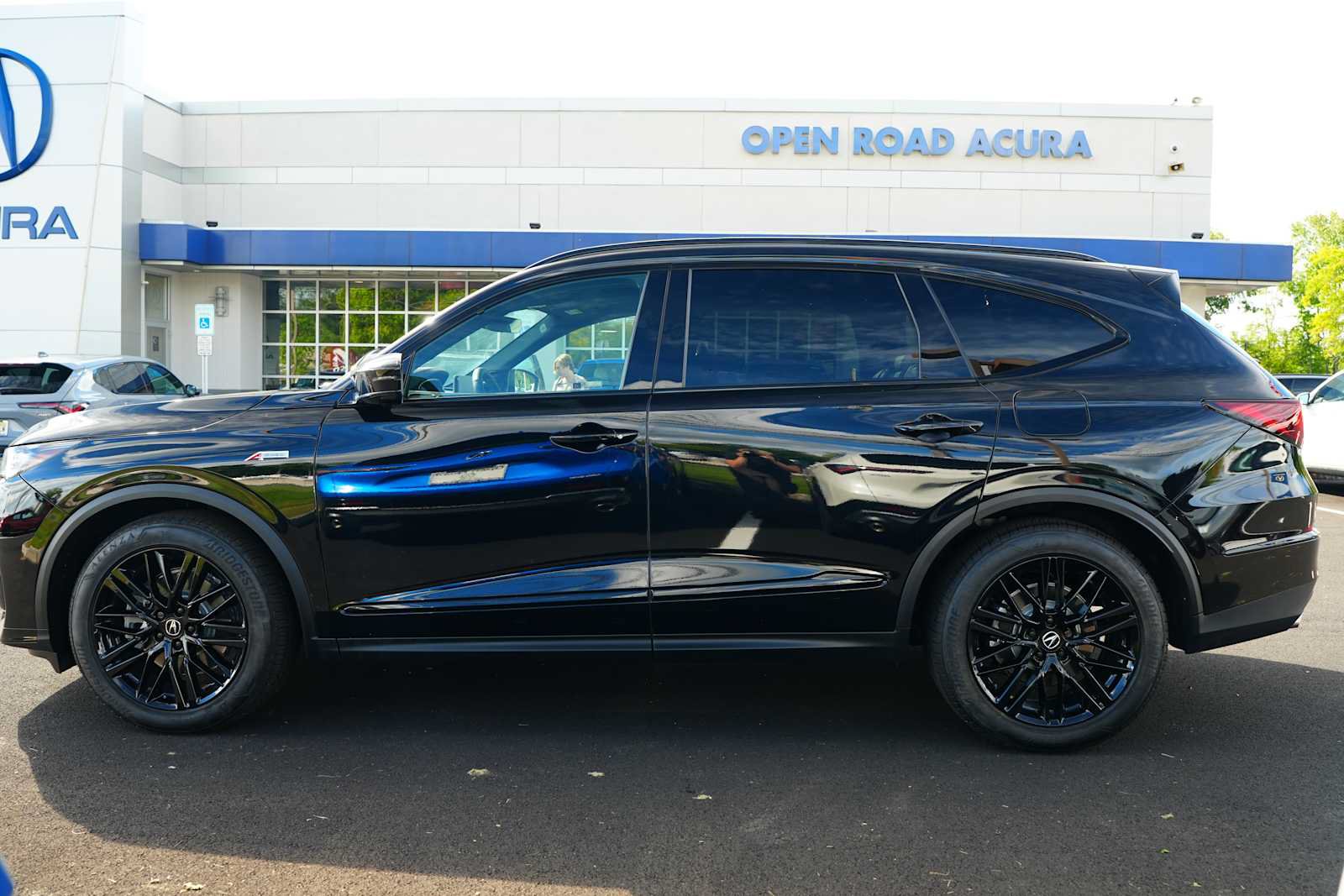Used 2026 Acura MDX A-Spec w/ Advance Package AWD/4WD image 4