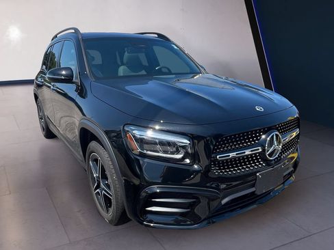 Certified 2026 Mercedes-Benz GLB 250 4MATIC image 7