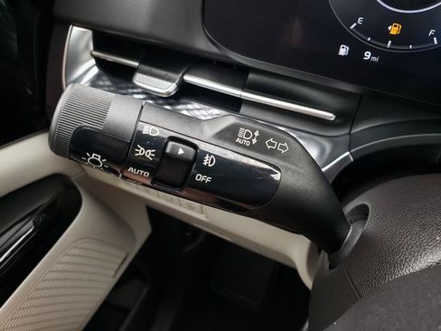 Certified 2024 Kia Carnival SX Prestige FWD image 30