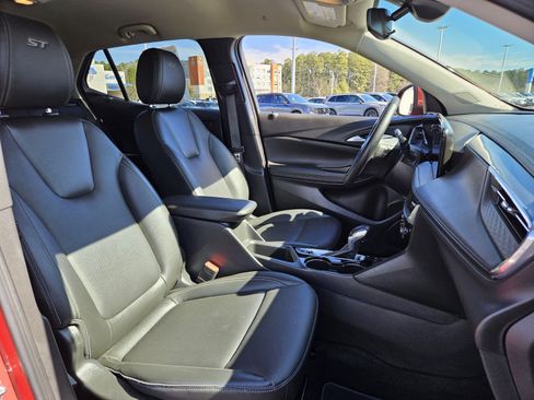 Used 2024 Buick Encore GX Sport Touring w/ Comfort Package image 20