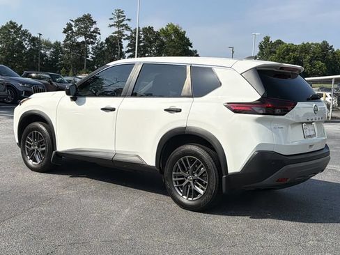 Used 2022 Nissan Rogue S FWD image 3