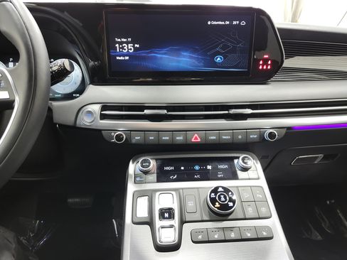 Used 2025 Hyundai Palisade Calligraphy image 37