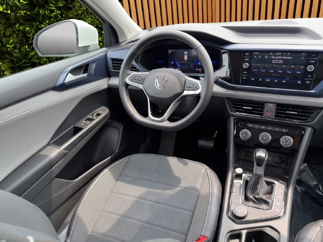 Used 2023 Volkswagen Taos SE w/ Panoramic Sunroof Package AWD/4WD image 16