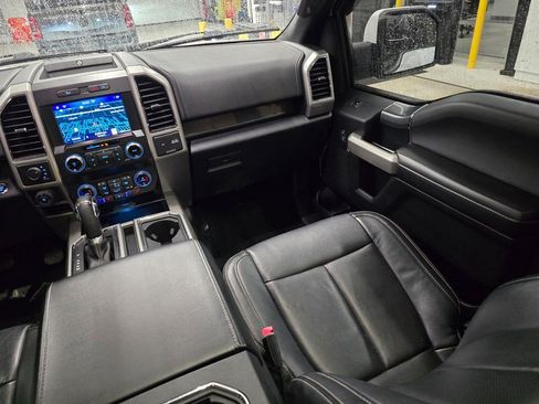 Used 2019 Ford F150 Lariat w/ Equipment Group 502A Luxury AWD/4WD image 44