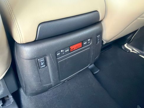 Used 2017 Nissan Armada Platinum w/ Captain Seat Package RWD image 27