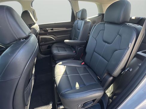 Used 2024 Kia Telluride SX FWD image 11