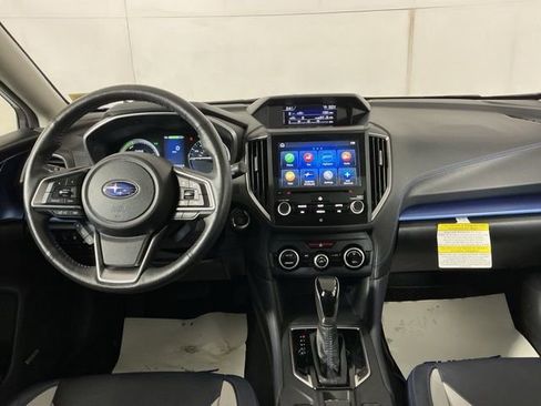 Used 2019 Subaru Crosstrek Hybrid w/ Moonroof Package w/Navigation AWD/4WD image 17
