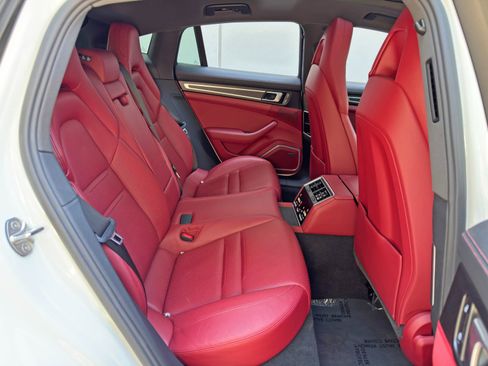 Used 2023 Porsche Panamera Platinum Edition RWD image 42