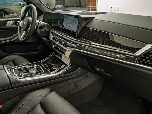 New 2026 BMW X7 xDrive40i w/ M Sport Package image 35