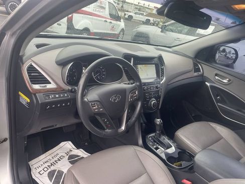 Used 2018 Hyundai Santa Fe Limited AWD/4WD image 18