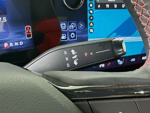 Used 2024 Chevrolet Equinox EV RS image 25