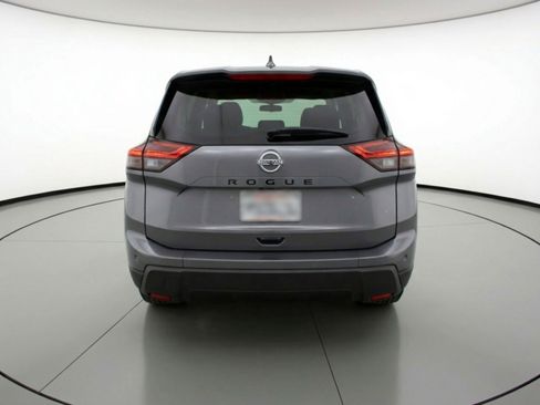 Used 2025 Nissan Rogue SV image 7