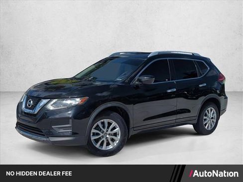 Used 2017 Nissan Rogue SV FWD image 1