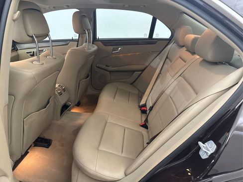 Used 2010 Mercedes-Benz E 350 Sedan image 10