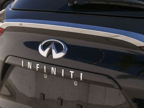 Used 2019 INFINITI QX50 Essential w/ Premium Audio Package FWD image 11