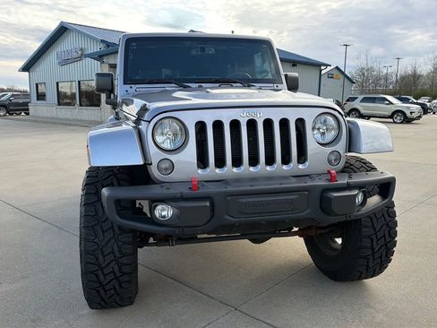 Used 2016 Jeep Wrangler Unlimited Rubicon image 31