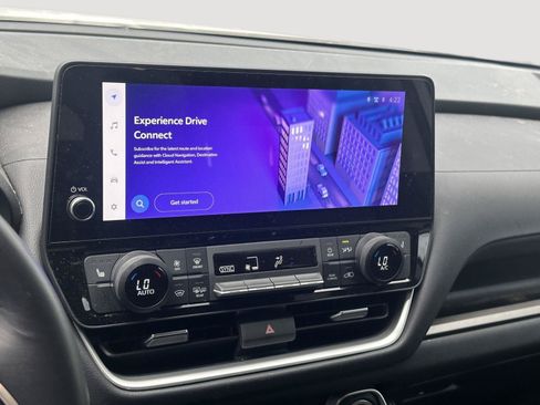 Certified 2025 Toyota Grand Highlander XLE FWD image 11