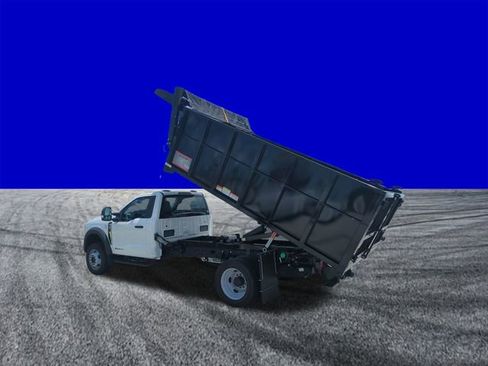 New 2025 Ford F450 XL w/ XL Chrome Package image 4