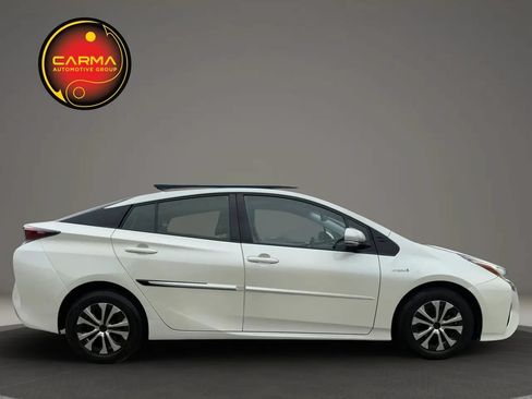 Used 2016 Toyota Prius Four w/ Protection Package FWD image 6