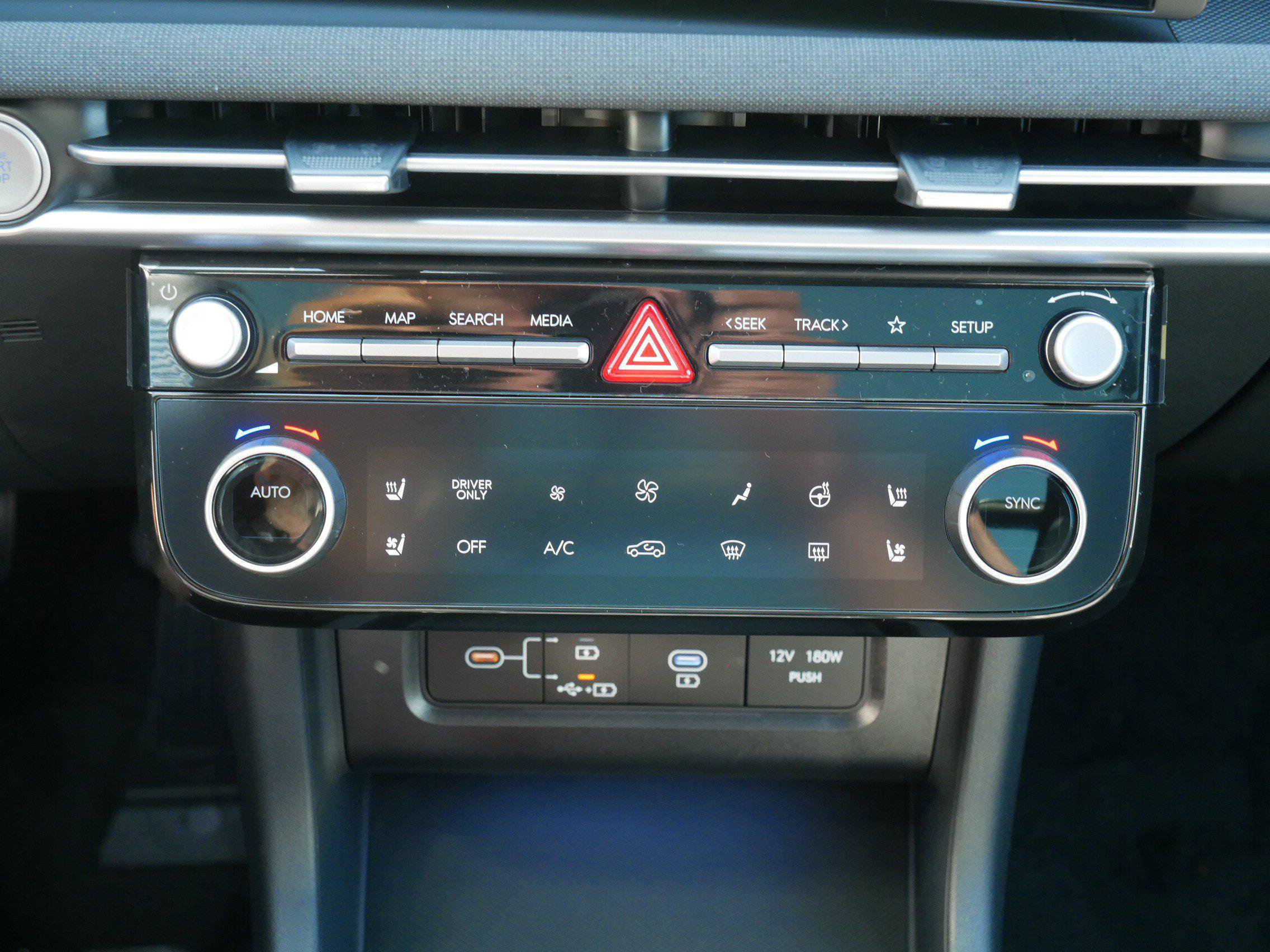 New 2026 Hyundai Tucson Limited AWD/4WD image 9