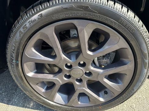 Used 2021 Jeep Compass 80th Special Edition w/ Sun and Sound Group image 8