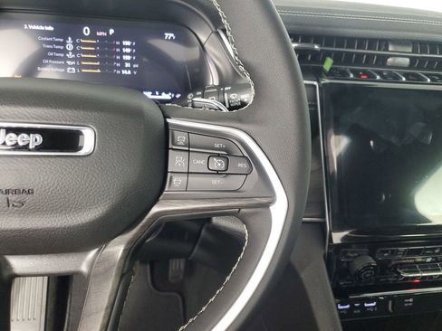 New 2025 Jeep Grand Cherokee L Limited image 24