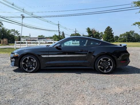 Used 2020 Ford Mustang GT Premium w/ Equipment Group 401A RWD image 9