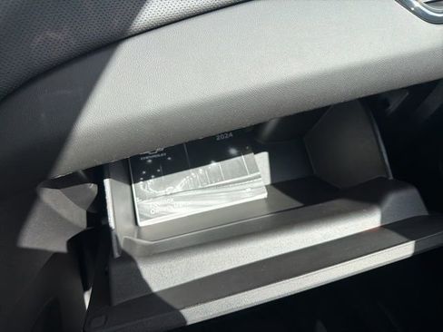 Certified 2024 Chevrolet Equinox Premier image 37