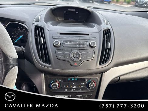 Used 2017 Ford Escape SE FWD image 18