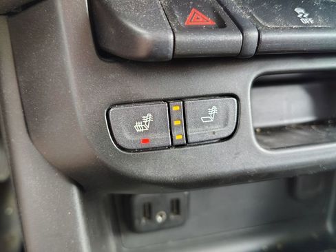 Used 2022 GMC Canyon Elevation w/ Elevation Premium Package AWD/4WD image 19