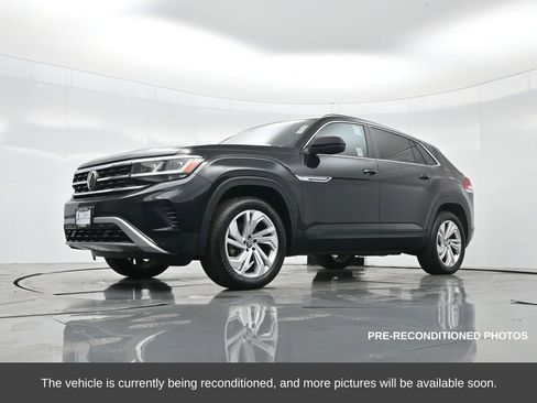 Used 2020 Volkswagen Atlas Cross Sport SEL image 40