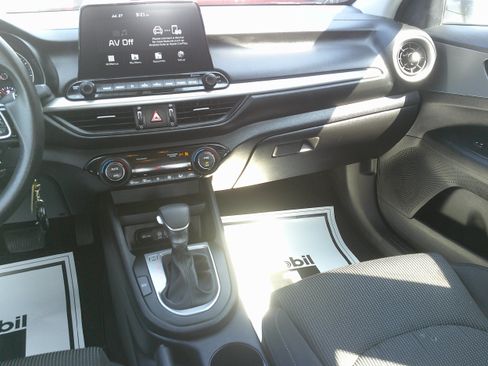 Used 2019 Kia Forte LXS FWD image 21
