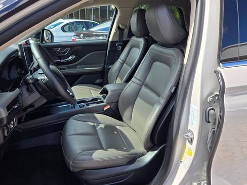 Used 2023 Lincoln Corsair FWD w/ Towing Package image 13