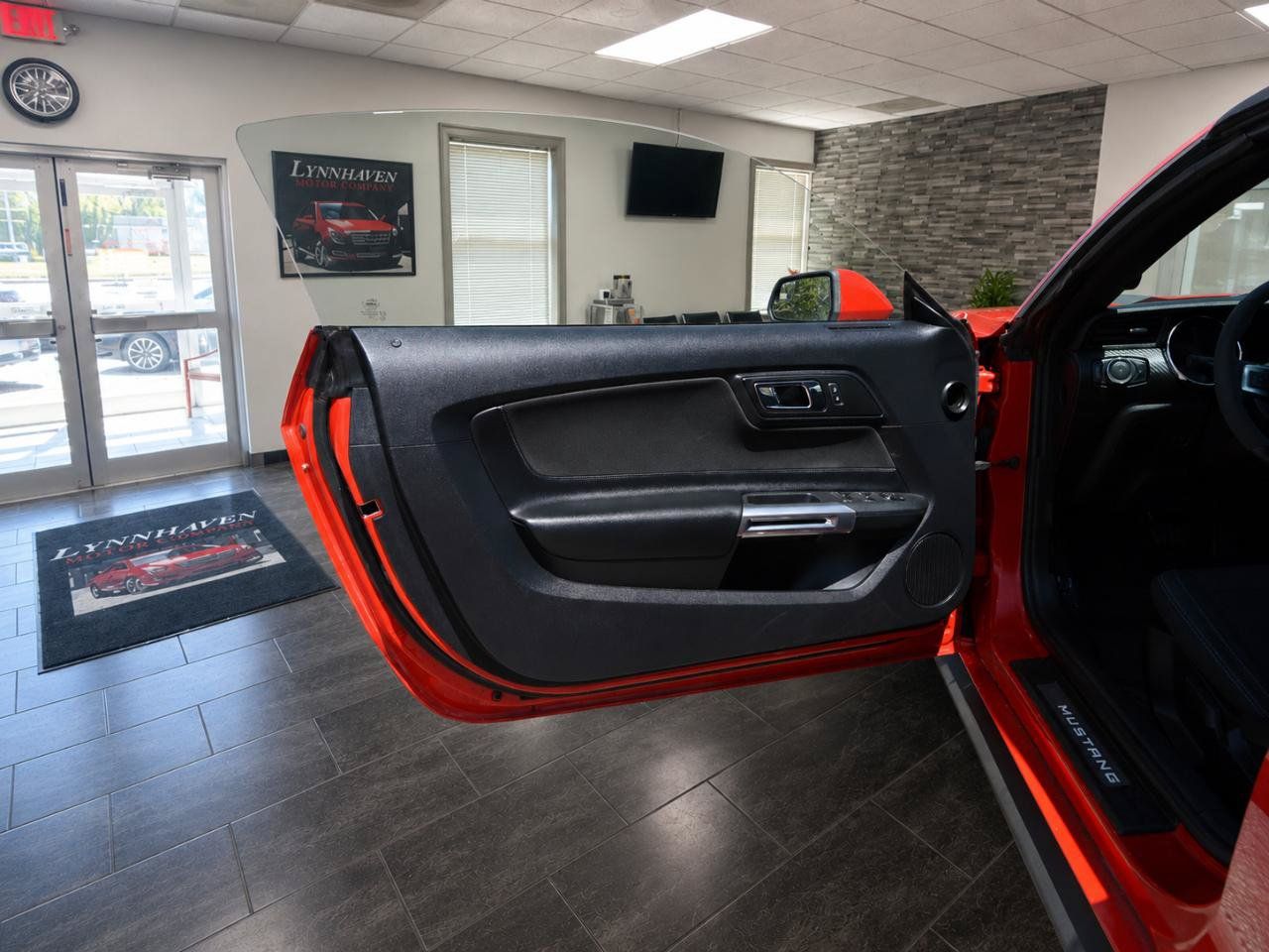 Used 2015 Ford Mustang Convertible RWD image 10