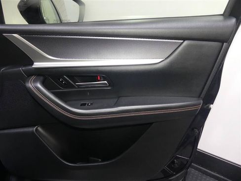Used 2024 MAZDA CX-90 3.3 Turbo w/ Preferred Package AWD/4WD image 19